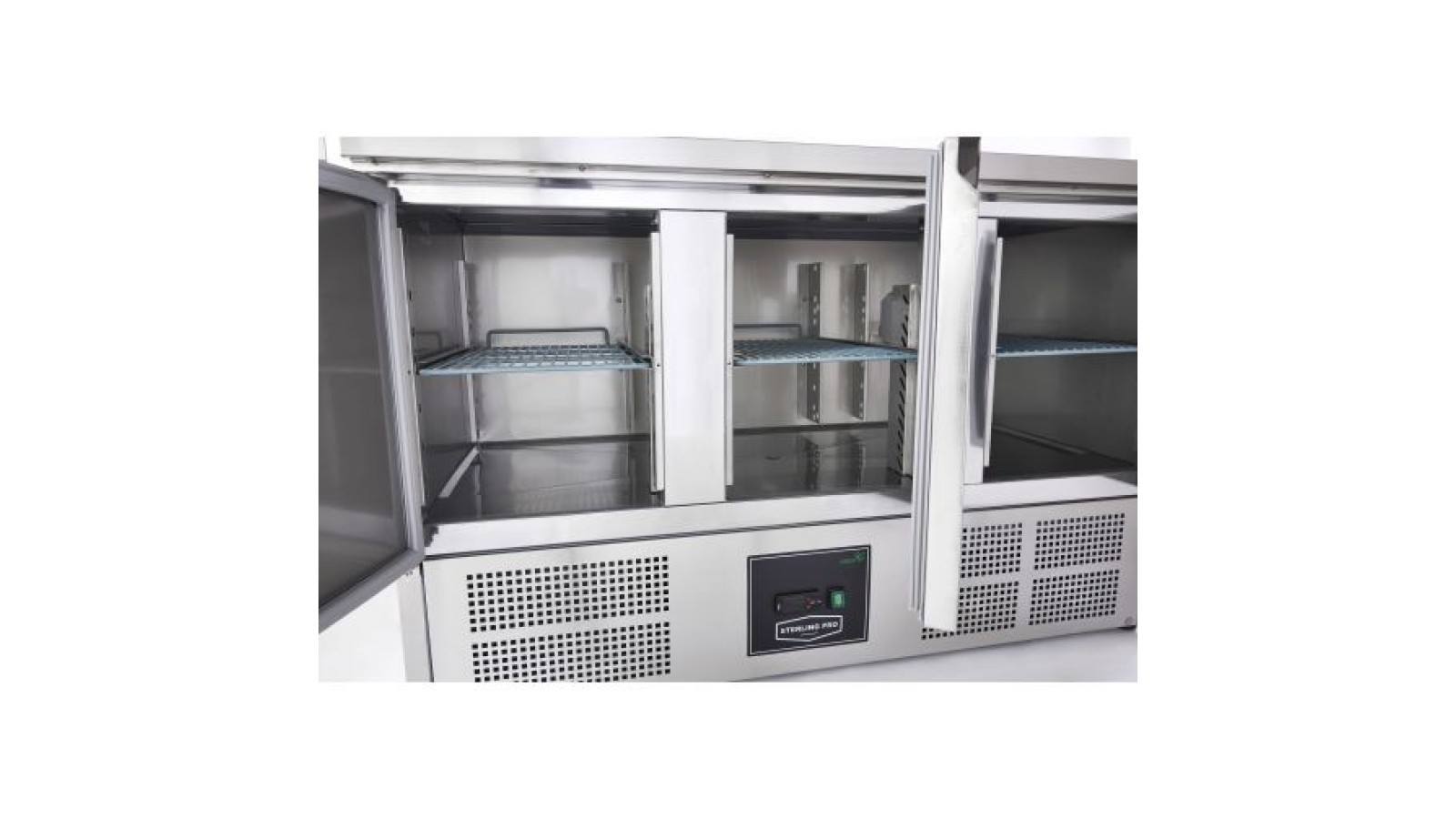 Sterling Pro Cobus SPU303 3 Door Undermounted Counter, 368 Litres