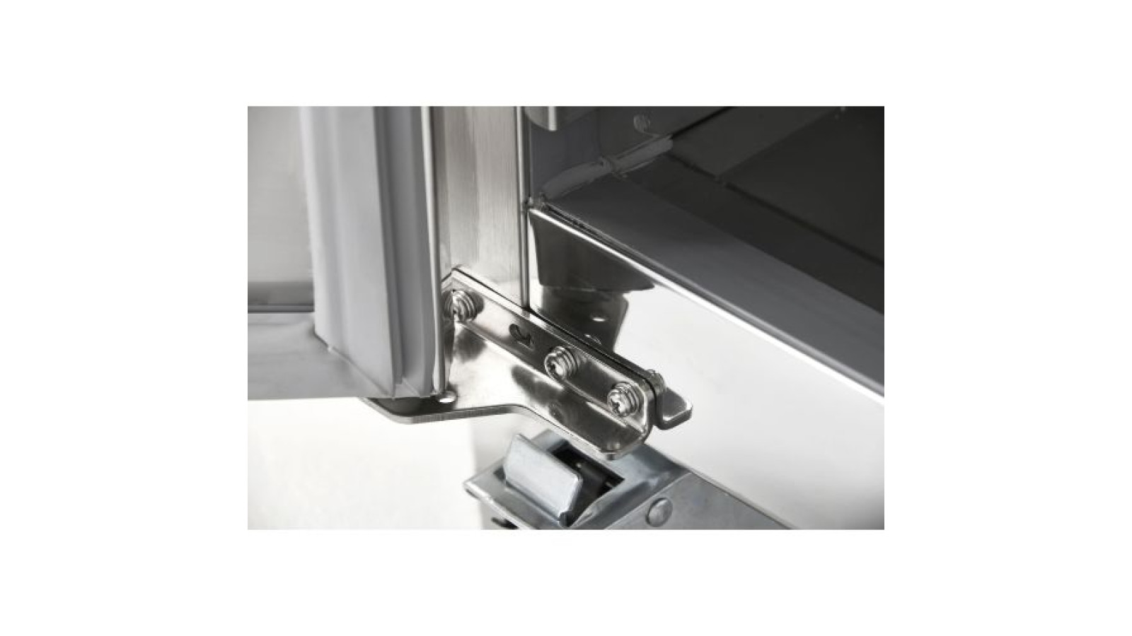 Sterling Pro Cobus SPCR300P 3 Door Refrigerated Counter, 417 Litres